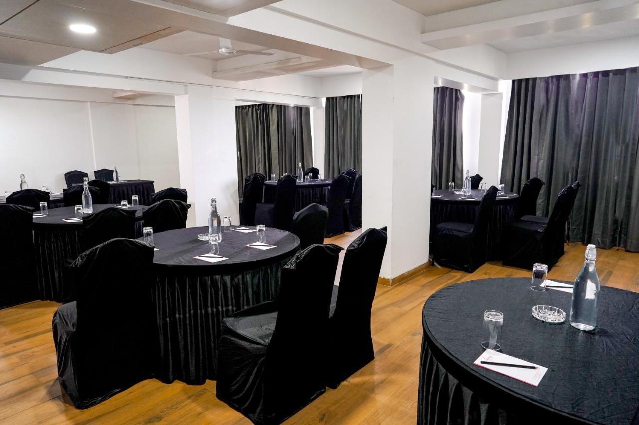 Hotel Tgi Ameya Grand à Panaji Extérieur photo